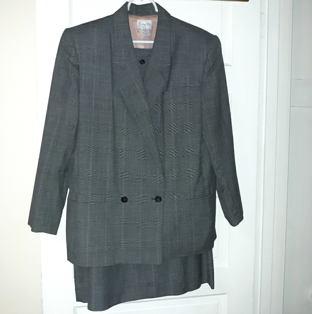 GLENBROOKE Plaid Business Suit